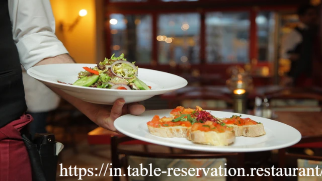 The Moving Restaurant Kuliner di Atas Roda dan Rel